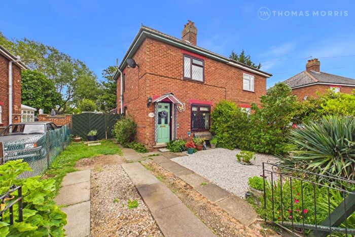 2 Bedroom Semi-Detached House For Sale In West Avenue, Ramsey, Huntingdon, Cambridgeshire, PE26