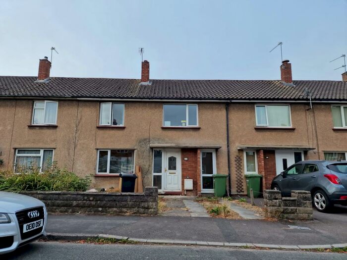 3 Bedroom House To Rent In Boscombe Crescent, Bristol, BS16