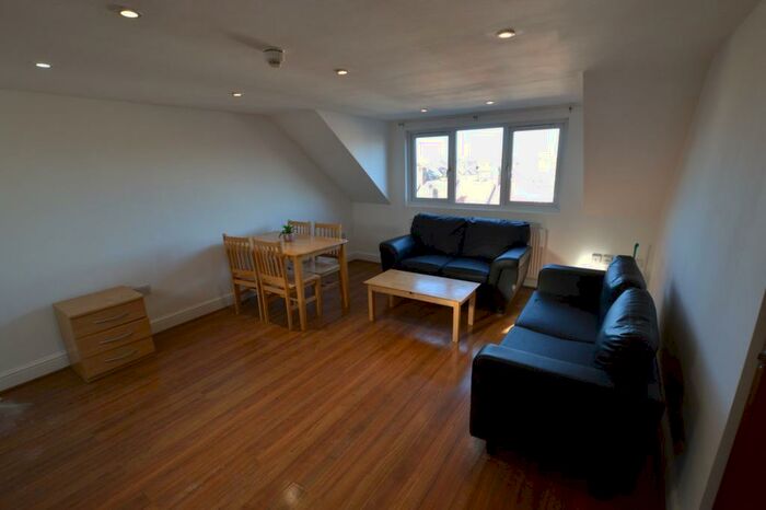 1 Bedroom Flat To Rent In High Road, Chadwell Heath, RM6