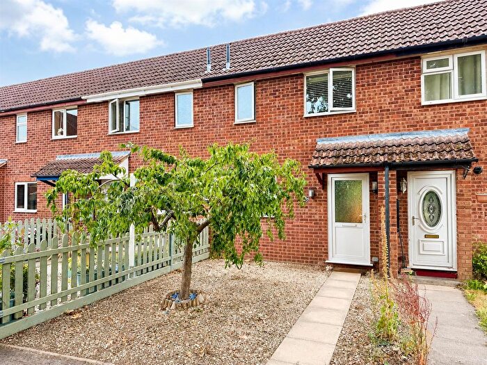1 Bedroom Terraced House For Sale In Westbury Close, Hereford, HR2