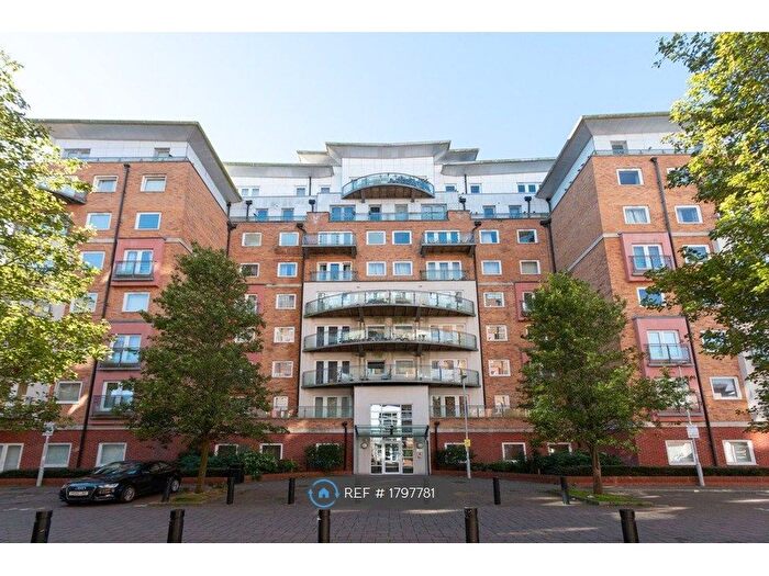 2 Bedroom Flat To Rent In Winterthur Way, Basingstoke, RG21
