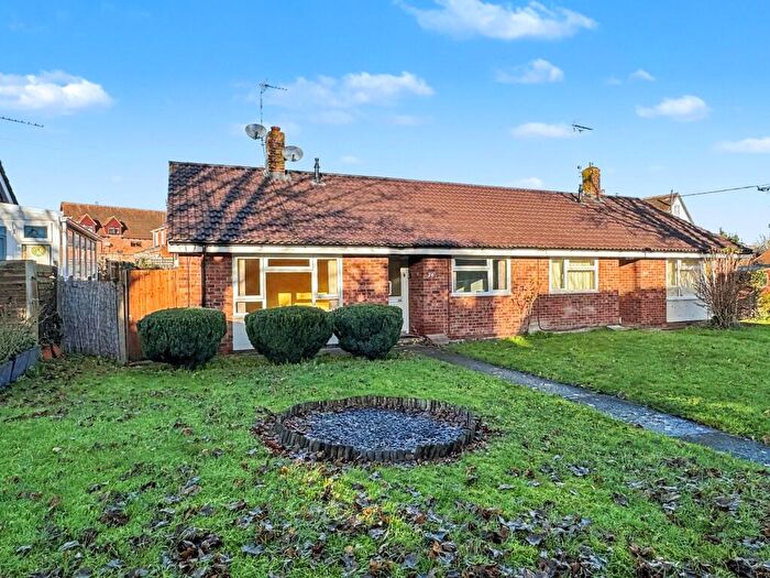 2 Bedroom Semi-Detached Bungalow For Sale In Kings Lane, Harwell, OX11