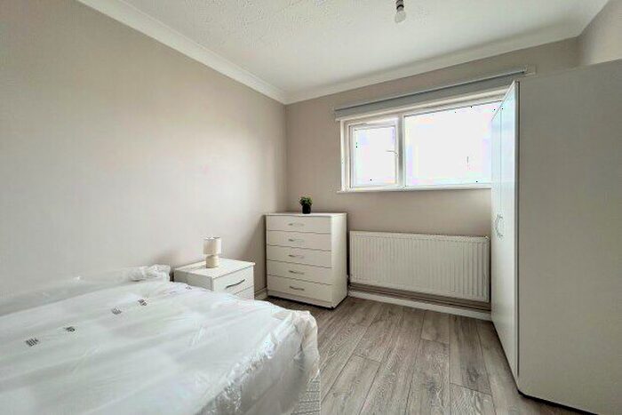 1 Bedroom Property To Rent In Oldwyk, Basildon, SS16
