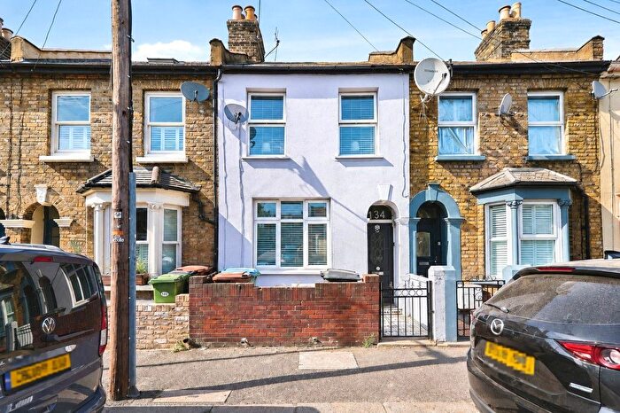 2 Bedroom Terraced House For Sale In Stewart Road, Stratford, London, E15