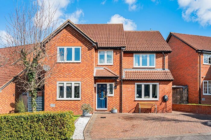 4 Bedroom Detached House For Sale In Jenkins Close, Milton Keynes, MK5