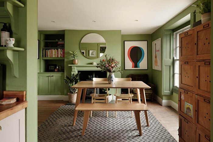 3 Bedroom Town House For Sale In York Road | Montpelier, BS6