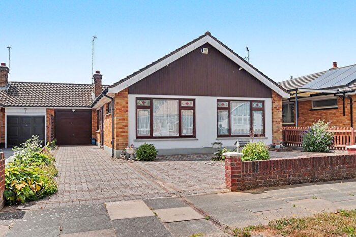 3 Bedroom Detached Bungalow For Sale In Chelsworth Crescent, Thorpe Bay, SS1