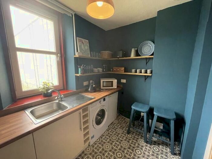 2 Bedroom Flat To Rent In Kilberry Street, Dundee, DD3