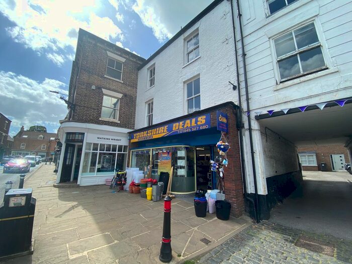 2 Bedroom Flat To Rent In A Market Place, Thirsk, North Yorkshire, YO7
