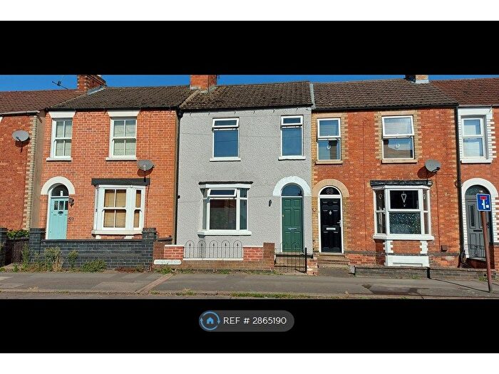 3 Bedroom Terraced House To Rent In Green Lane, Kettering, NN16
