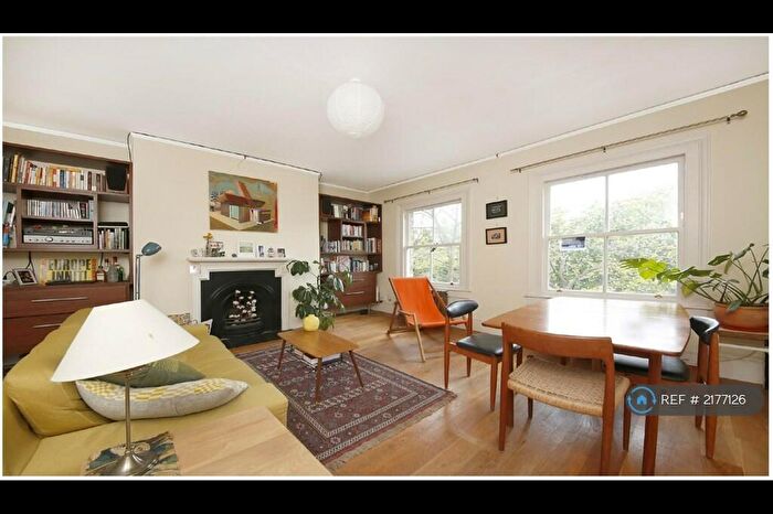 2 Bedroom Flat To Rent In Dulwich Road, London, SE24