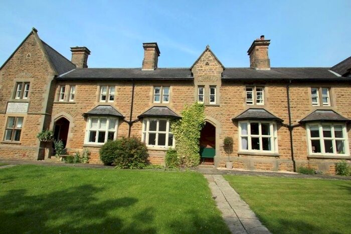 2 Bedroom Cottage To Rent In Cricks Retreat, Great Glen, Leicestershire, LE8