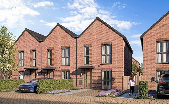 3 Bedroom End Of Terrace House For Sale In Prince Charles Road, Exeter, Devon, EX4