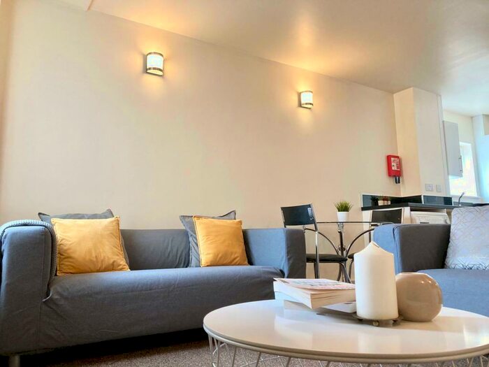 2 Bedroom Apartment To Rent In Flat Union House, Nelson Lane, Warwick, CV34