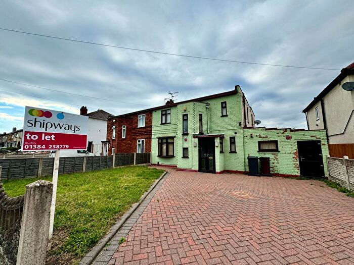 4 Bedroom Property To Rent In Bradley Lane, Bilston, WV14