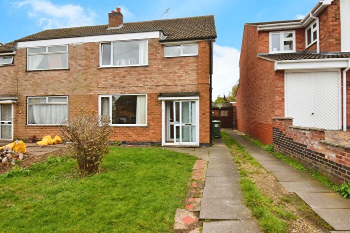 3 Bedroom Semi Detached House For Sale In Fairstone Hill, Oadby, Leicester, LE2