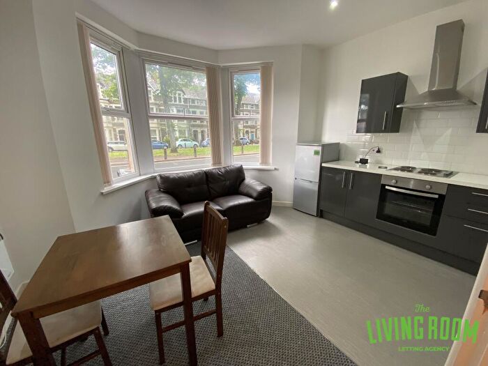 1 Bedroom Flat To Rent In Llanbleddian Gardens, Cathays, CF24