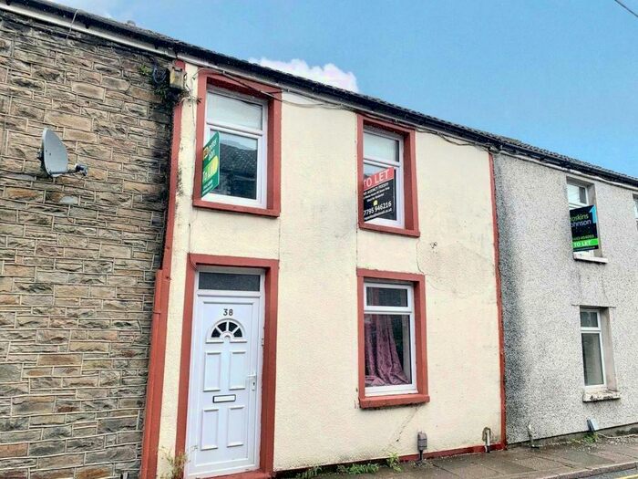 4 Bedroom Terraced House To Rent In Wood Road, Pontypridd, CF37