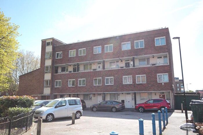 3 Bedroom Maisonette To Rent In Pomeroy Street, London, SE14