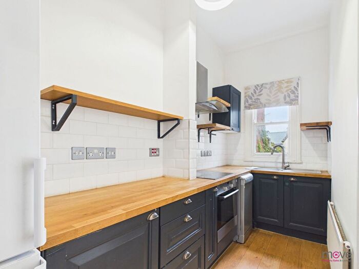 2 Bedroom Flat To Rent In Great Norwood Street, Cheltenham, GL50