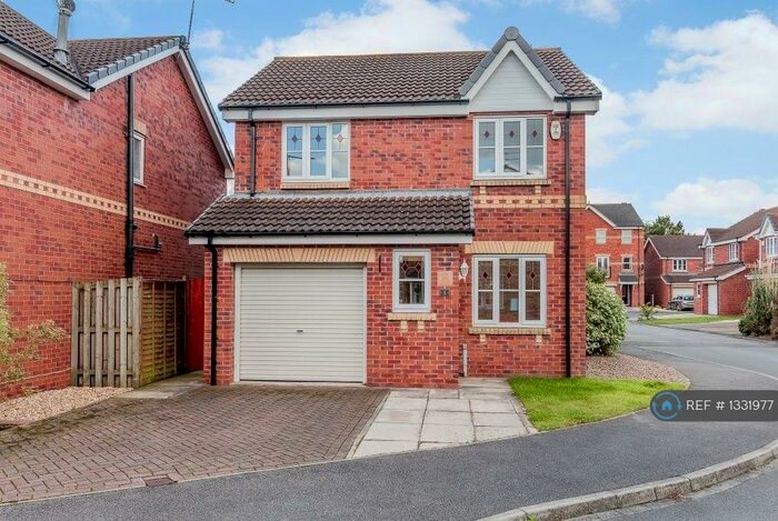 3 Bedroom Detached House To Rent In Shuttle Close, Doncaster, DN11