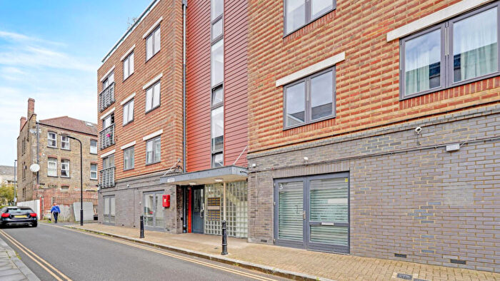 2 Bedroom Flat For Sale In Mackintosh Lane., London, E9