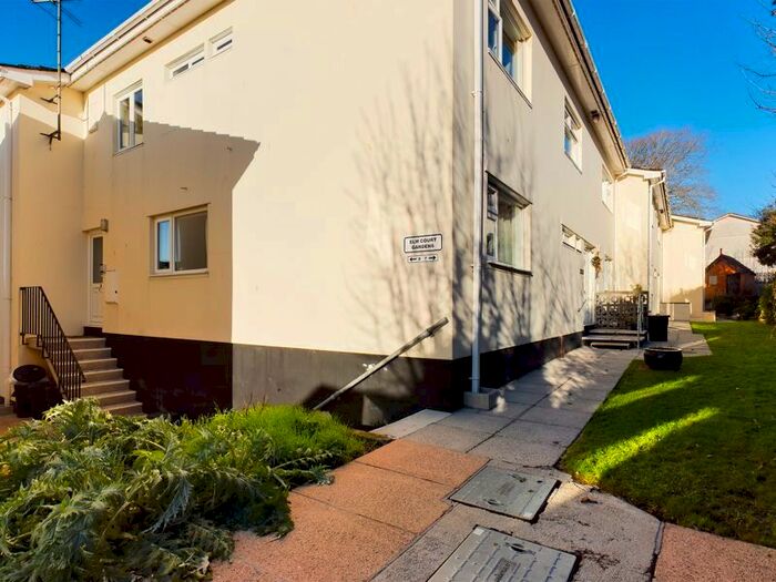 3 Bedroom Flat To Rent In Elm Court Gardens, Truro, TR1