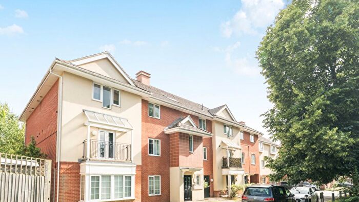 1 Bedroom Flat For Sale In Ruislip, Pinner, HA4