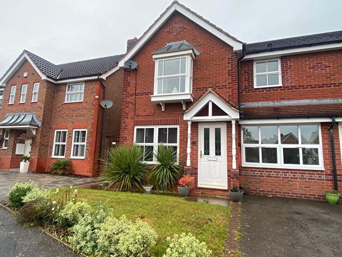 3 Bedroom Property To Rent In Ash Walk, Sutton Coldfield, B76