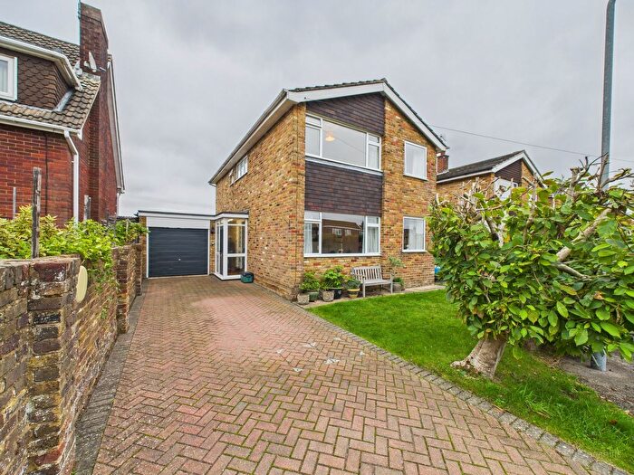 4 Bedroom Detached House For Sale In Inkerman Drive, Hazlemere, High Wycombe, Buckinghamshire, HP15
