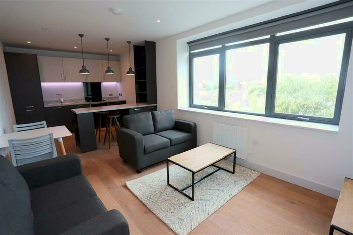2 Bedroom Apartment To Rent In Apt, One Vesta Street, M4