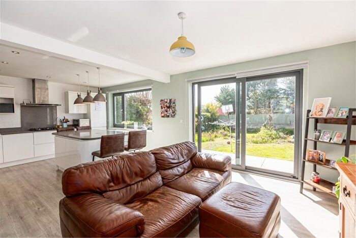 4 Bedroom Link Detached House For Sale In Gabalfa Road, Sketty, Swansea, SA2