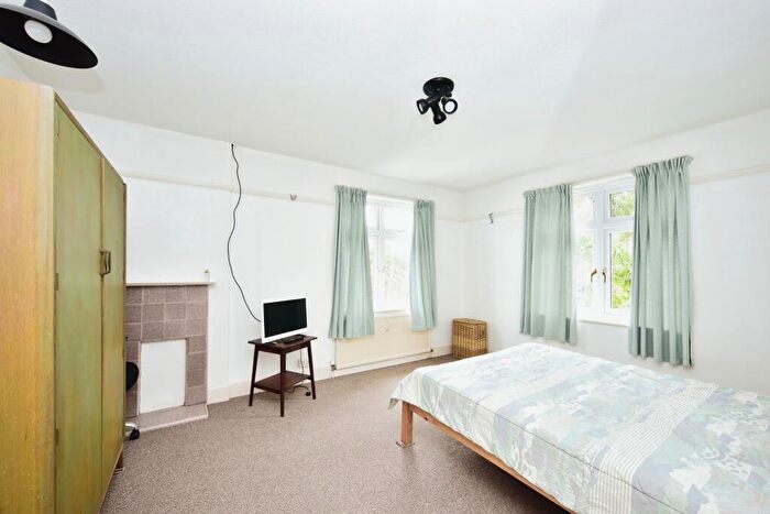 4 Bedroom Detached House For Sale In Buckland Road, Maidstone, Kent, ME16