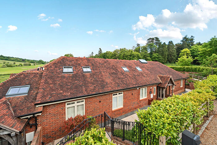 4 Bedroom House For Sale In Halfpenny Lane, Guildford, Surrey, GU4