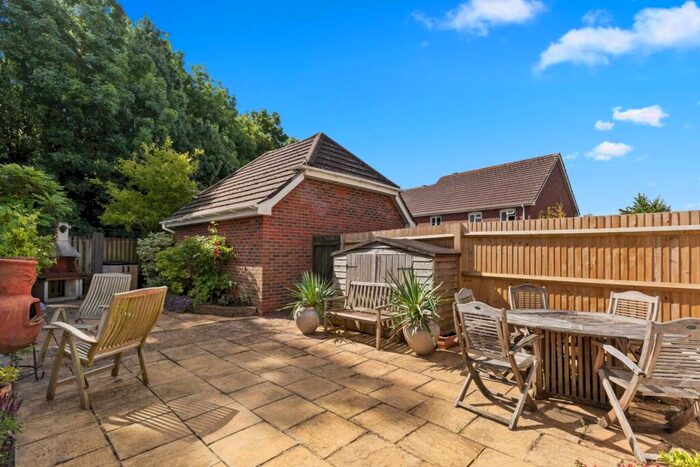 3 Bedroom House For Sale In The Acorns, Burgess Hill, RH15