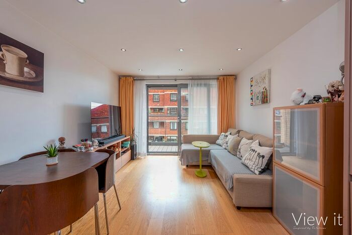 1 Bedroom Flat To Rent In Vauxhall Bridge Road, Victoria, London, SW1V