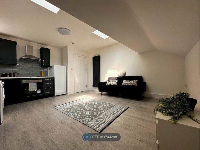 1 Bedroom Flat To Rent In Balmoral Road, Liverpool, L6