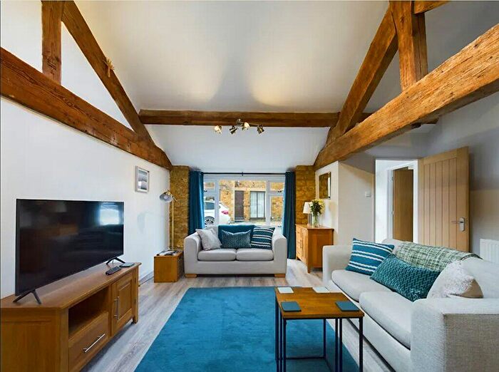 2 Bedroom Detached Bungalow To Rent In Paddock Farm Lane, Bodicote, Oxon, OX16