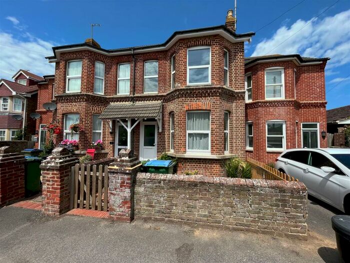 2 Bedroom Terraced House To Rent In Manor Road, East Preston, Littlehampton, BN16