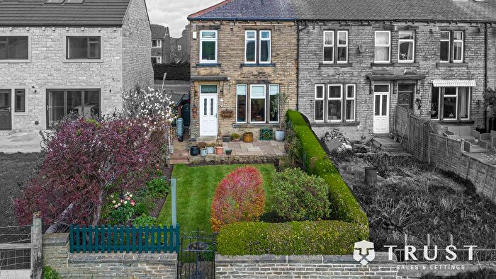 3 Bedroom Terraced House For Sale In Halifax Road, Liversedge, WF15