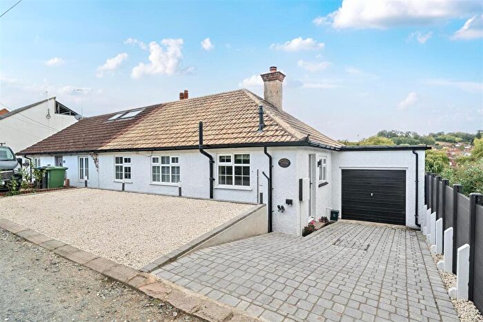 2 Bedroom Semi-Detached House For Sale In Southbank Road, Berkhamsted, HP4