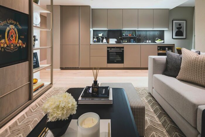 2 Bedroom Flat To Rent In York Place, London, SW11