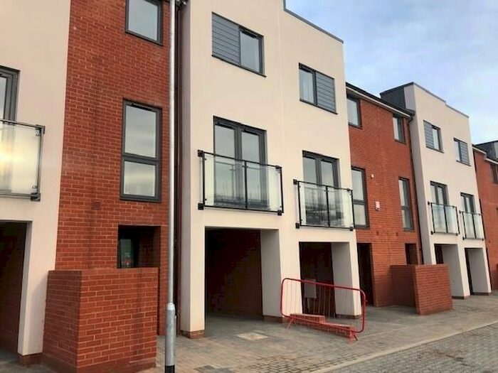 3 Bedroom Property To Rent In Washington Close, Ipswich IP2