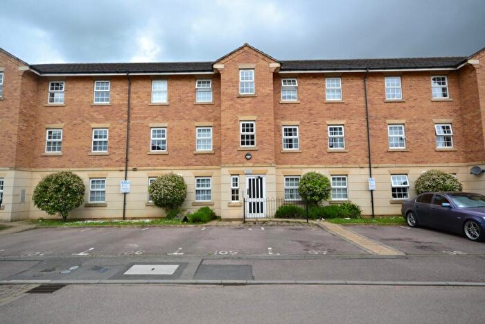 2 Bedroom Flat To Rent In Southbridge, Northampton, NN4