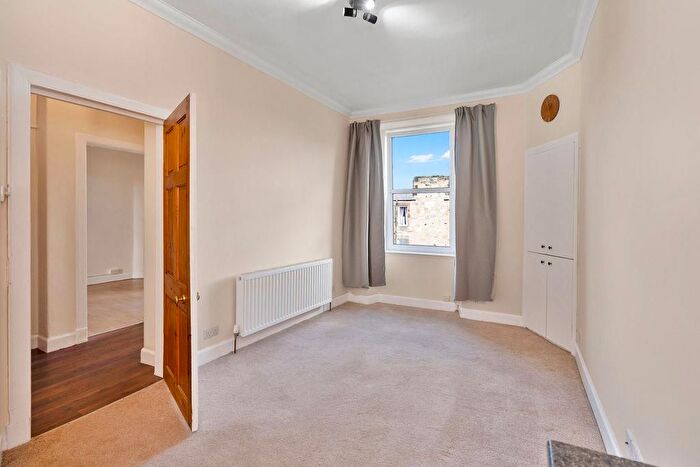 1 Bedroom Flat To Rent In Moat Terrace, Edinburgh, EH14