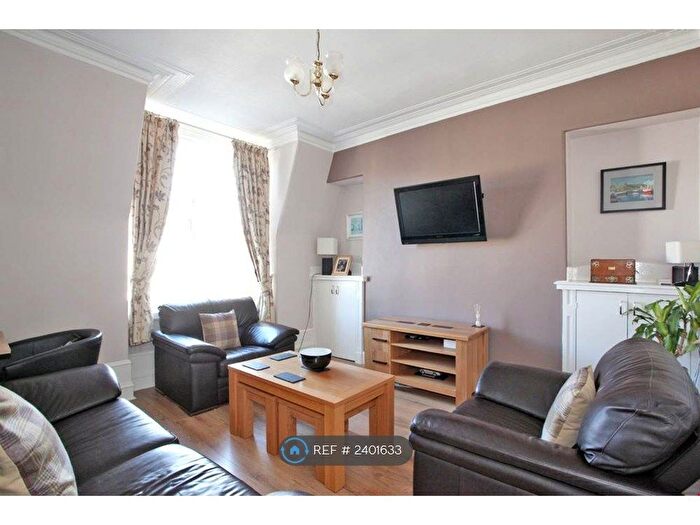 1 Bedroom Flat To Rent In Union Grove, Aberdeen, AB10