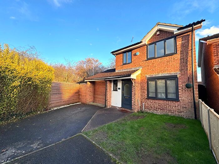 3 Bedroom Detached House To Rent In Bowens Field, Ashford, TN23