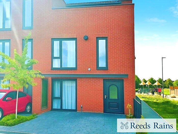 3 Bedroom Terraced House To Rent In Harmsworth Street, Salford, Greater Manchester, M6