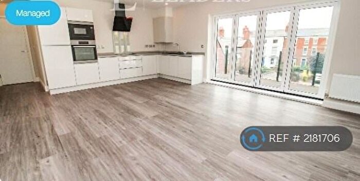 3 Bedroom Flat To Rent In Warwick Road, Kenilworth, CV8