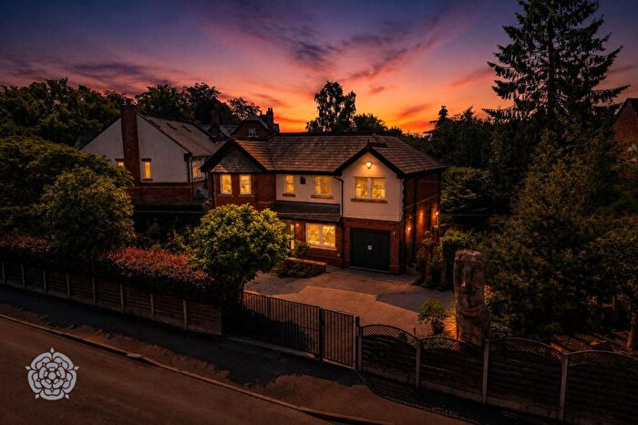 4 Bedroom Detached House For Sale In Broadoak Road, Worsley, M28